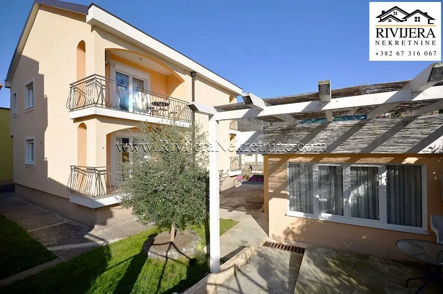 Prodaja, kuća, 187m², Igalo, Herceg Novi