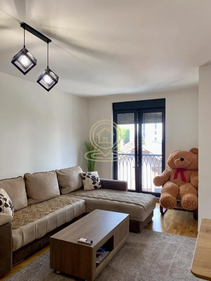 Rent, four bedroom apartment, 100m², Medijana, Niš