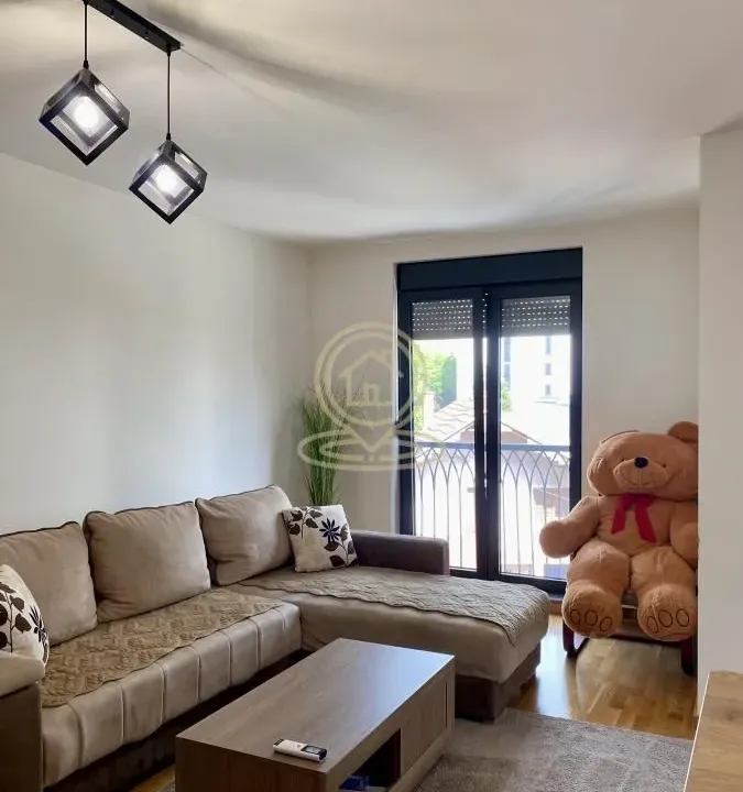 Rent, four bedroom apartment, 100m², Medijana, Niš