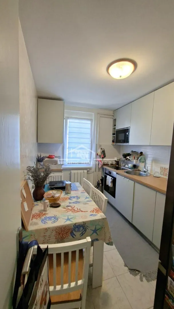 Prodaja, trosoban stan, 69m², Voždovac Sve Podlokacije, Beograd