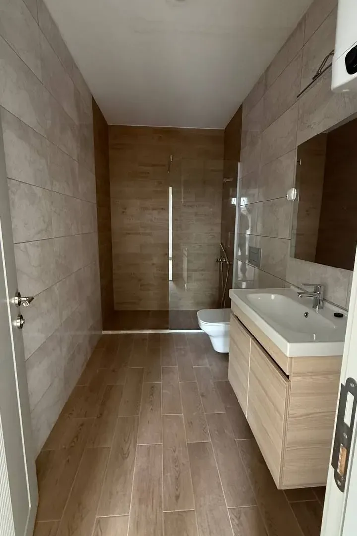 Sale, two bedroom apartment, 74m², Centar, Bar
