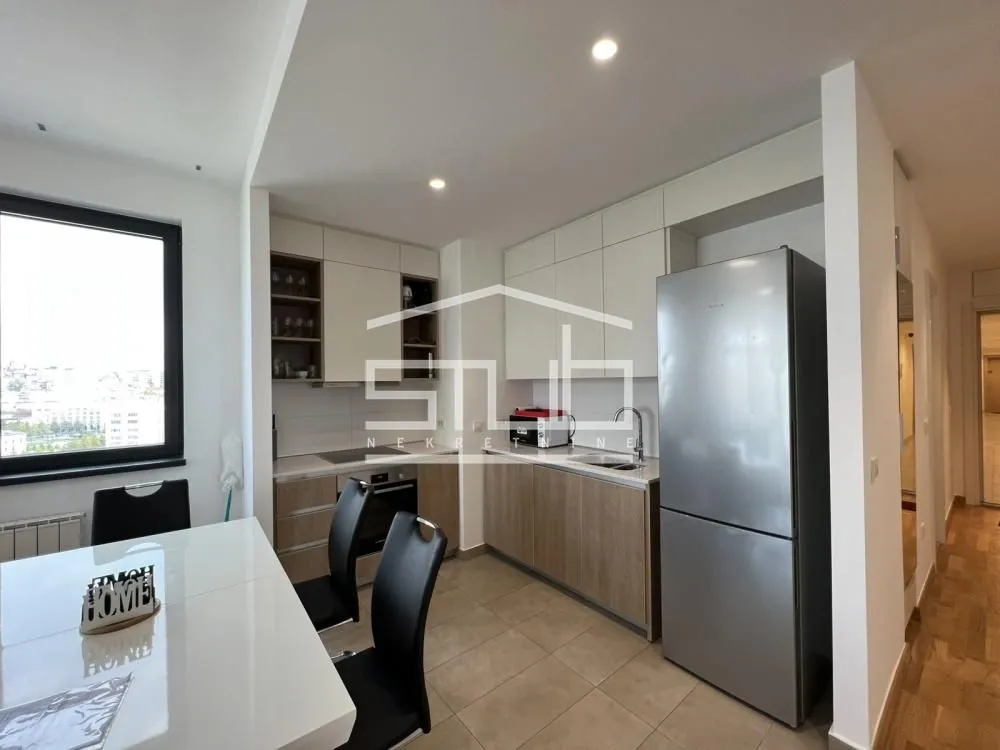 Rent, four bedroom apartment, 88m², Savski Venac, Beograd