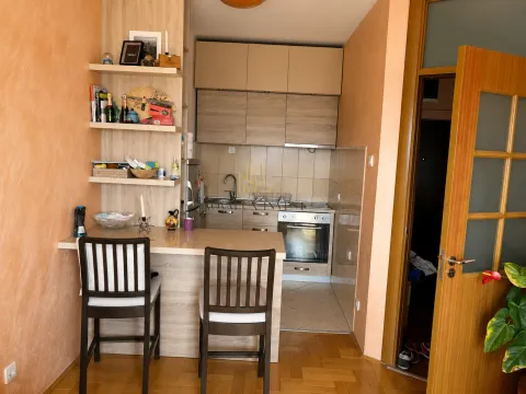 Rent, one bedroom apartment, 45m², Centar, Tivat - image 4