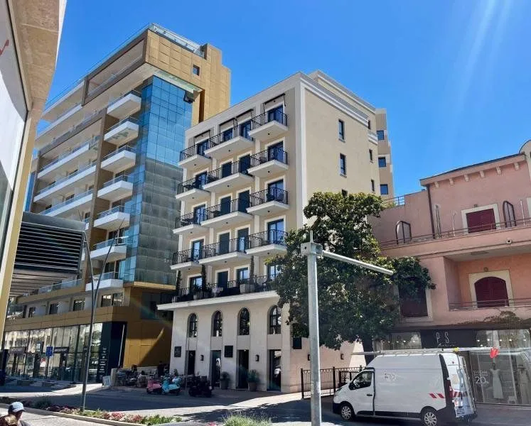 Prodaja, jednosoban stan, 43m², Centar, Budva