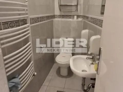 Izdavanje, poslovni prostor, 56m², Stari Grad, Beograd - image 5