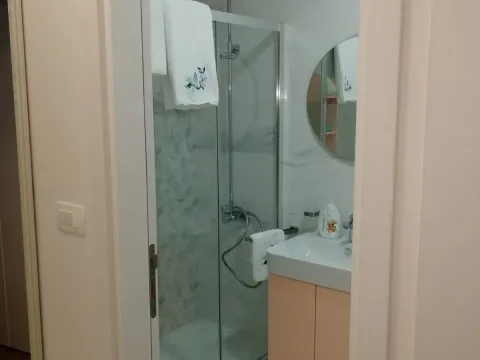 Rent, one bedroom apartment, 49m², Podgorica, Crna Gora - image 9