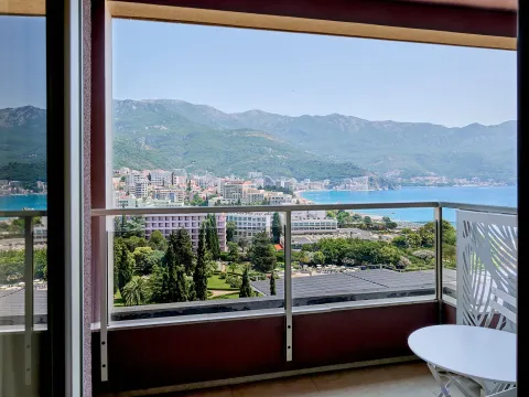 Rent, two bedroom apartment, 50m², Bečići, Budva - image 10