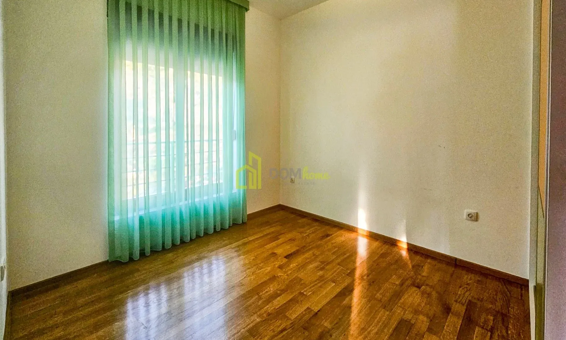 Rent, two bedroom apartment, 70m², Bečići, Budva