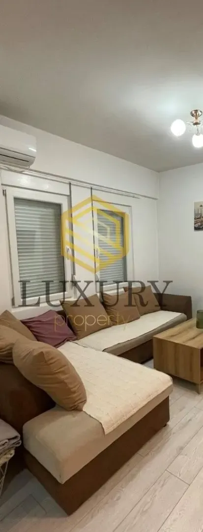Rent, studio apartment, 27m², Stari Aerodrom, Podgorica