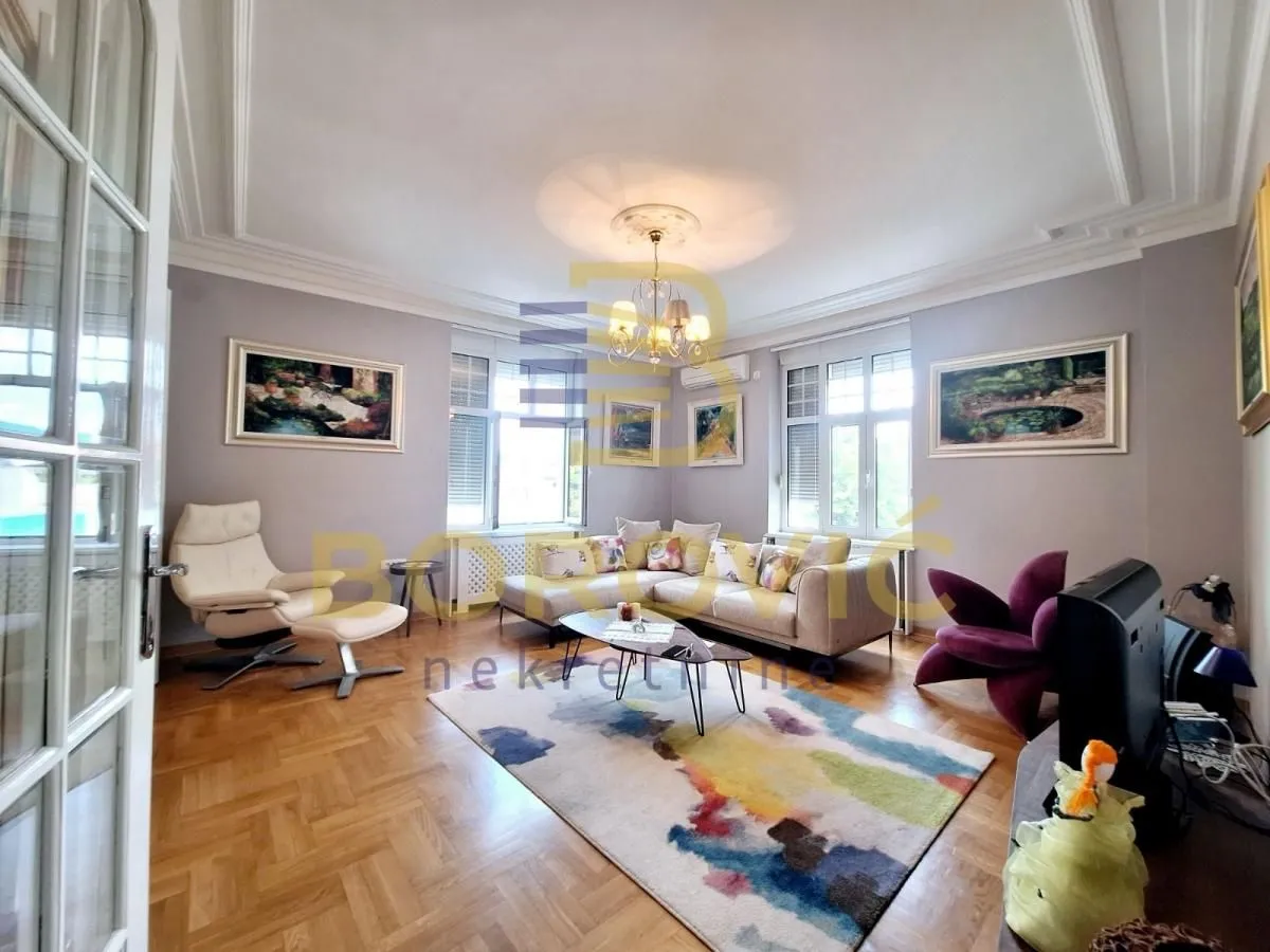 Prodaja, trosoban stan, 90m², Stari Grad, Beograd