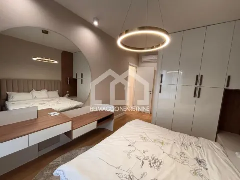 Izdavanje, trosoban stan, 76m², Savski Venac, Beograd - image 8