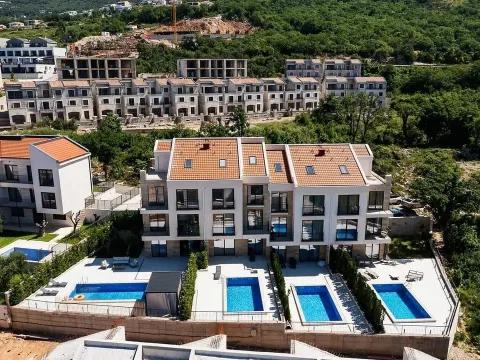 Sale, house, 220m², Reževići, Budva - image 2