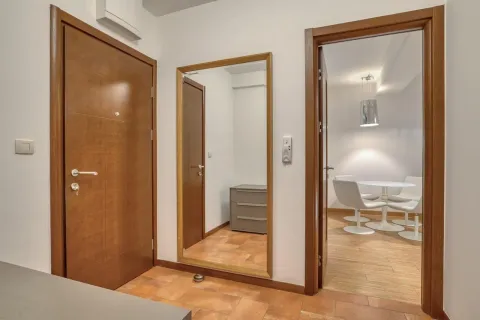 Prodaja, trosoban stan, 90m², Pod Goricom, Podgorica - image 4