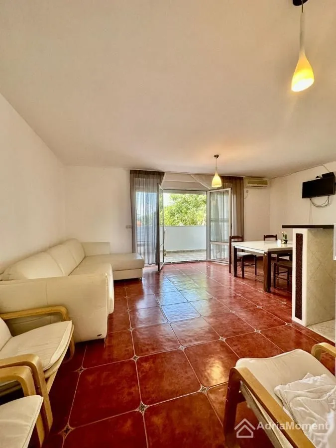 Prodaja, trosoban stan, 90m², Petrovac, Budva