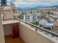 Izdavanje, dvosoban stan, 63m², Stari Aerodrom, Podgorica - image 10