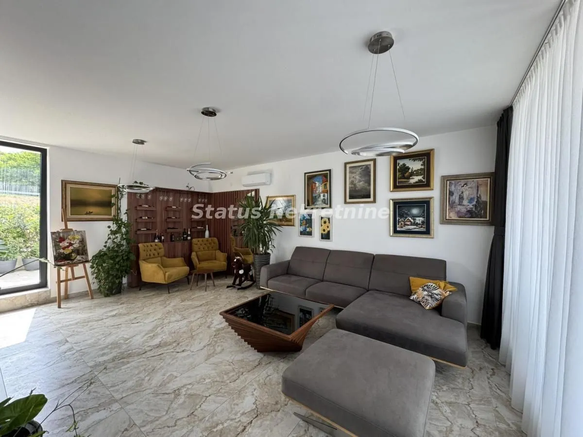 Prodaja, stan, 147m², Sremska Kamenica, Petrovaradin