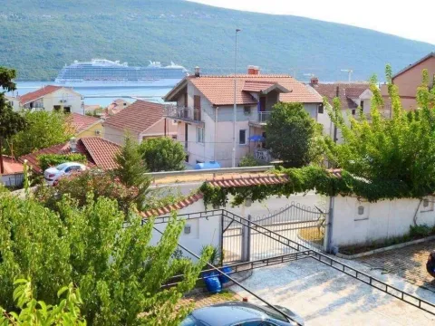 Prodaja, dvosoban stan, 72m², Đenovići, Herceg Novi - image 7