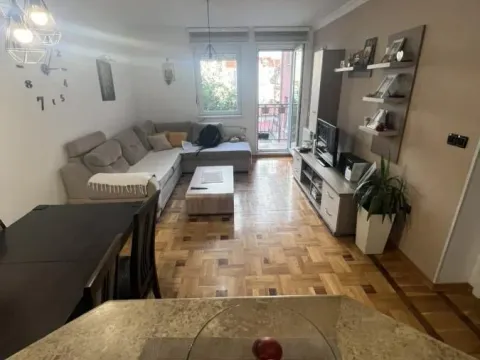 Prodaja, dvosoban stan, 58m², Nova Detelinara, Novi Sad Sve Podlokacije