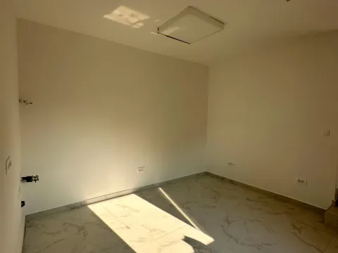 Rent, office space, 33m², Centar, Tivat