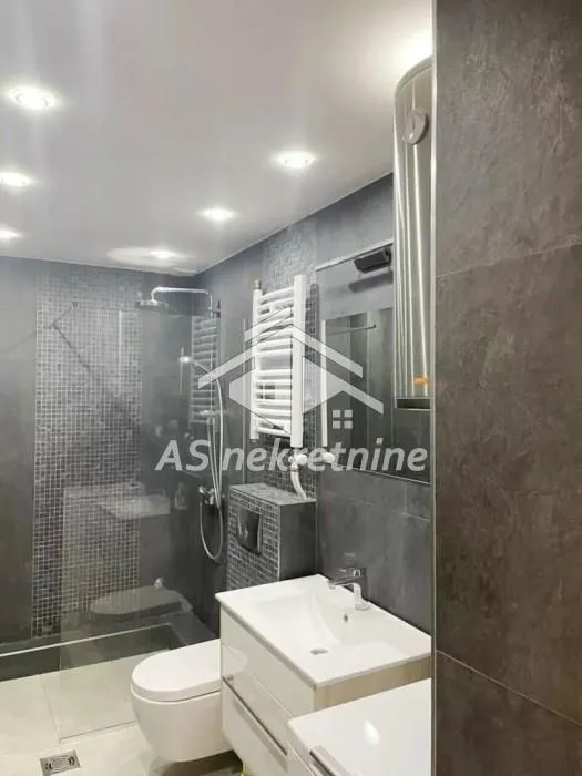 Izdavanje, dvosoban stan, 52m², Lekino Brdo, Voždovac Sve Podlokacije