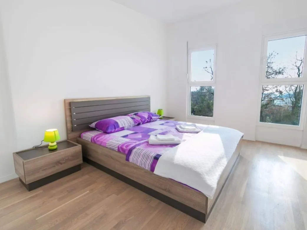Rent, one bedroom apartment, 50m², Rafailovići, Budva