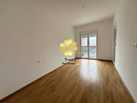 Izdavanje, trosoban stan, 101m², Zabjelo, Podgorica - image 9