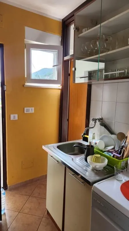 Prodaja, jednosoban stan, 41m², Baošići, Herceg Novi