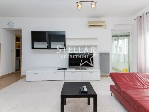 Izdavanje, dvosoban stan, 67m², Pobrežje, Podgorica - image 9