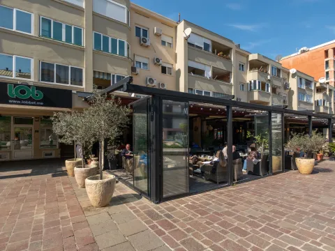 Rent, office space, 79m², Preko Morače, Podgorica - image 1