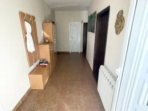 Prodaja, kuća, 350m², Vranići, Podgorica - image 5