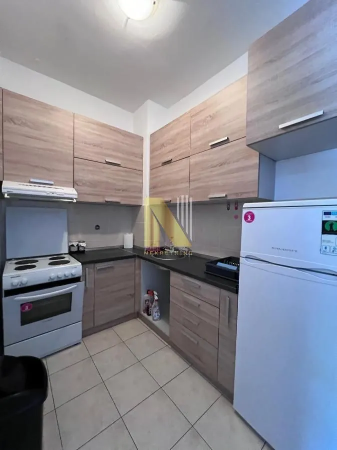 Prodaja, trosoban stan, 68m², Centar, Novi Sad