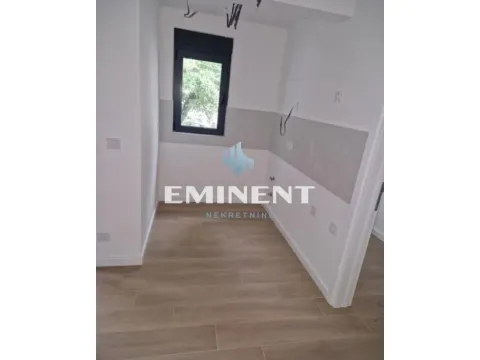 Prodaja, dvosoban stan, 63m², Zemun Kalvarija, Zemun Sve Podlokacije - image 2