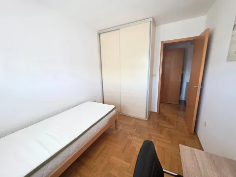 Rent, two bedroom apartment, 70m², Stari Aerodrom, Podgorica - image 8