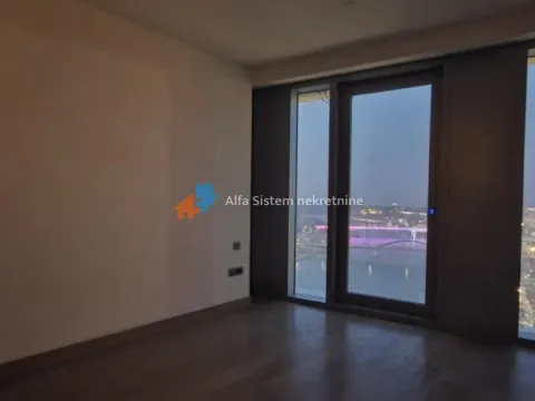 Izdavanje, trosoban stan, 90m², Savski Venac, Beograd - image 15