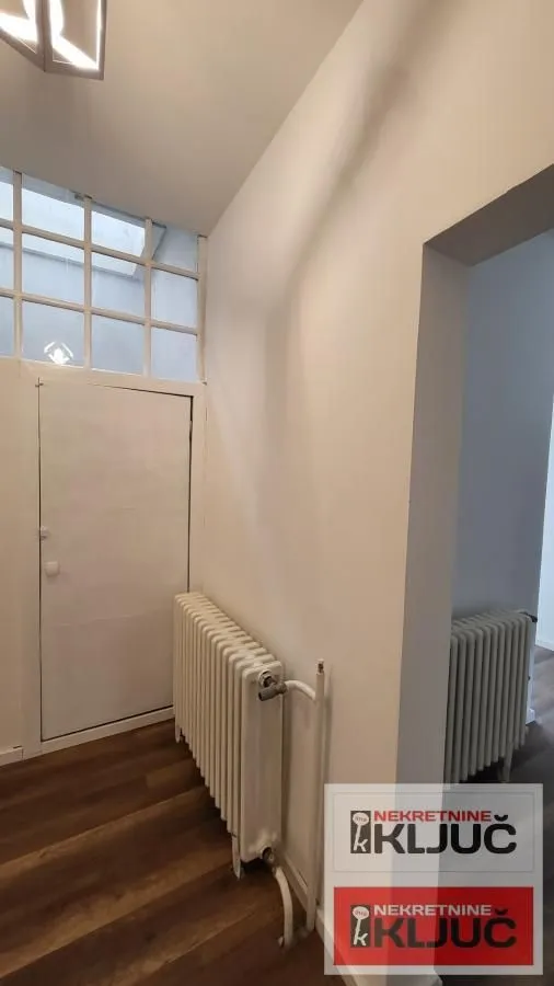 Prodaja, trosoban stan, 79m², Petrovaradin, Novi Sad
