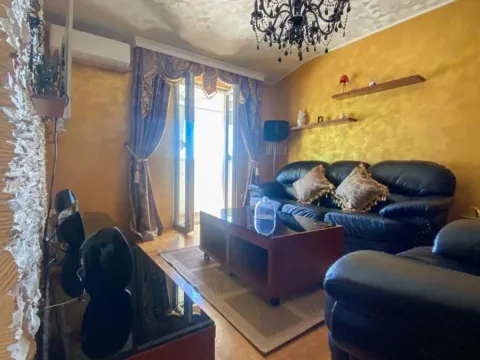 Izdavanje, dvosoban stan, 54m², City Kvart, Podgorica - image 13