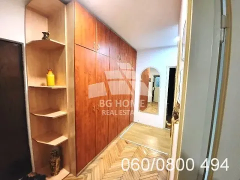 Izdavanje, trosoban stan, 70m², Stari Merkator, Novi Beograd Sve Podlokacije - image 5