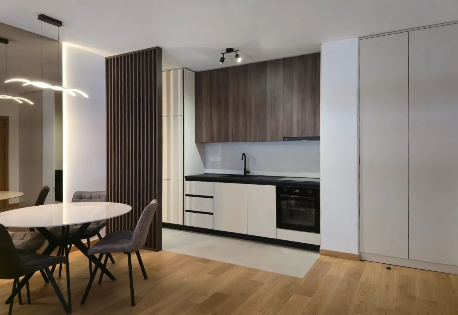 Sale, two bedroom apartment, 79m², City Kvart, Podgorica