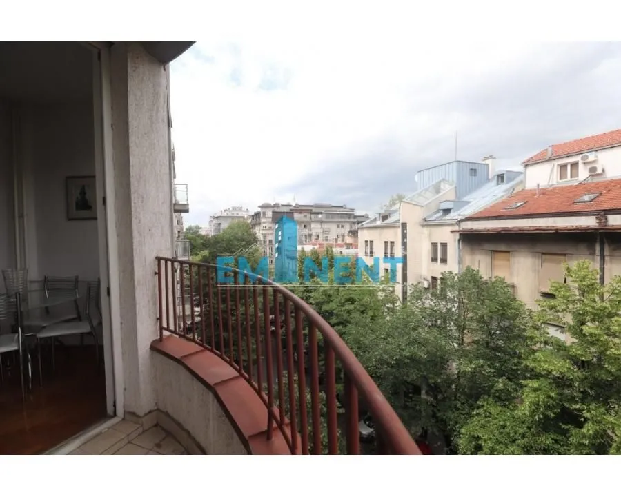 Izdavanje, dvosoban stan, 63m², Stari Grad, Beograd