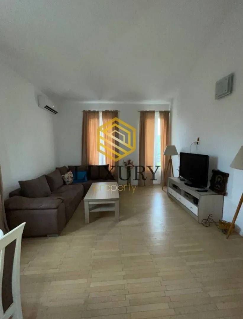 Rent, house, 270m², Dahna, Podgorica