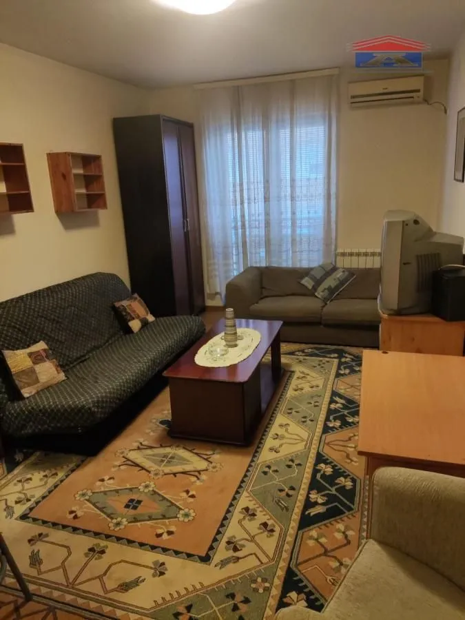 Rent, studio apartment, 27m², Grbavica, Novi Sad Sve Podlokacije
