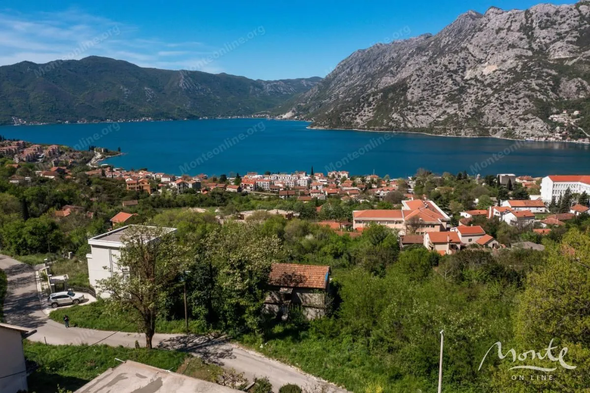 Prodaja, plac, 13000m², Risan, Kotor