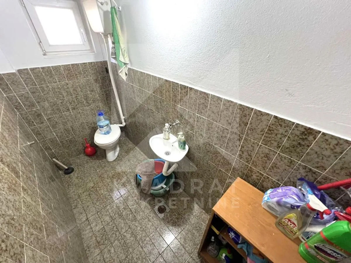 Prodaja, kuća, 159m², Malo Brdo, Podgorica