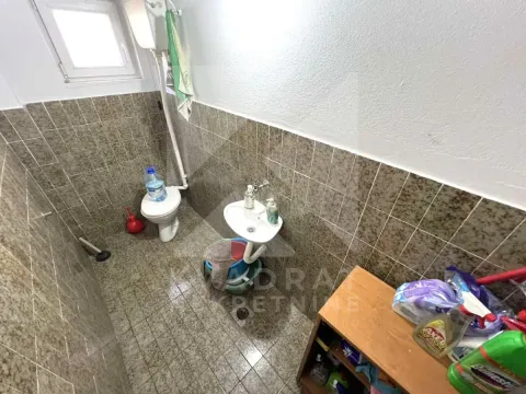 Prodaja, kuća, 159m², Malo Brdo, Podgorica - image 14