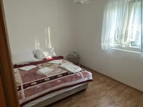 Rent, house, 125m², Tivat, Crna Gora - image 8