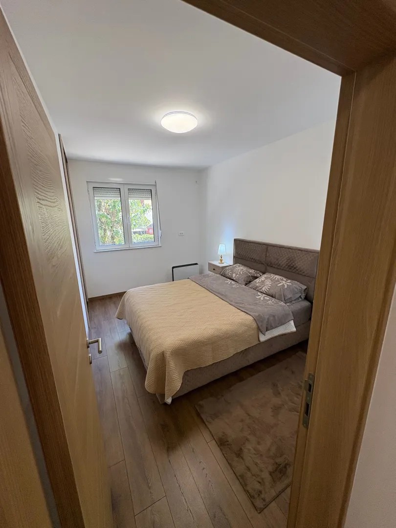 Rent, three bedroom apartment, 100m², Tološka šuma, Podgorica