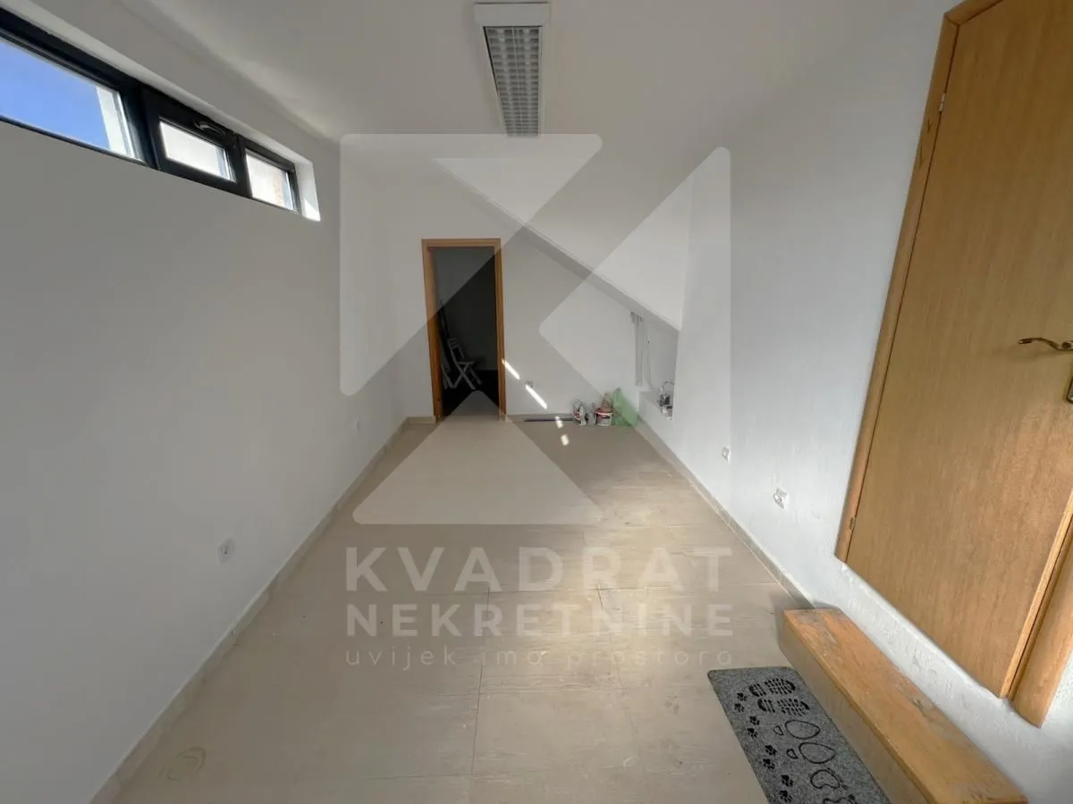 Rent, house, 170m², Gornja Gorica, Podgorica