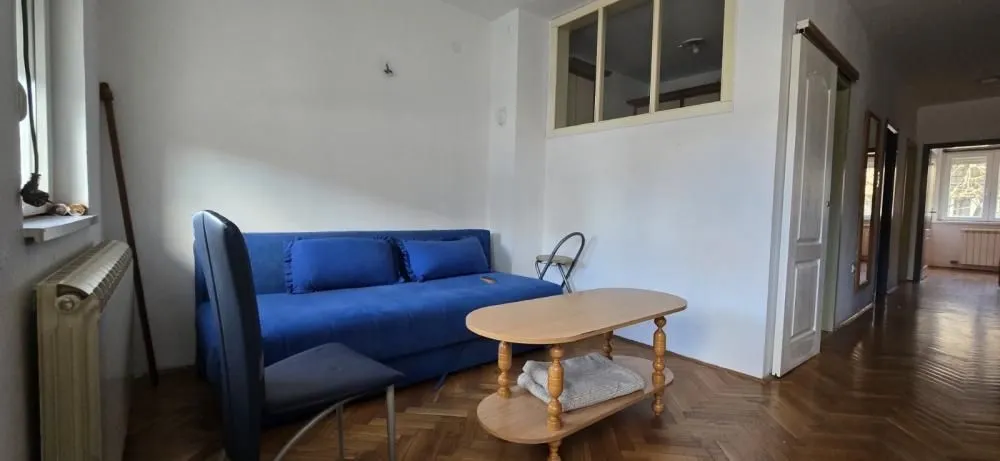 Izdavanje, dvosoban stan, 52m², Grbavica, Novi Sad Sve Podlokacije