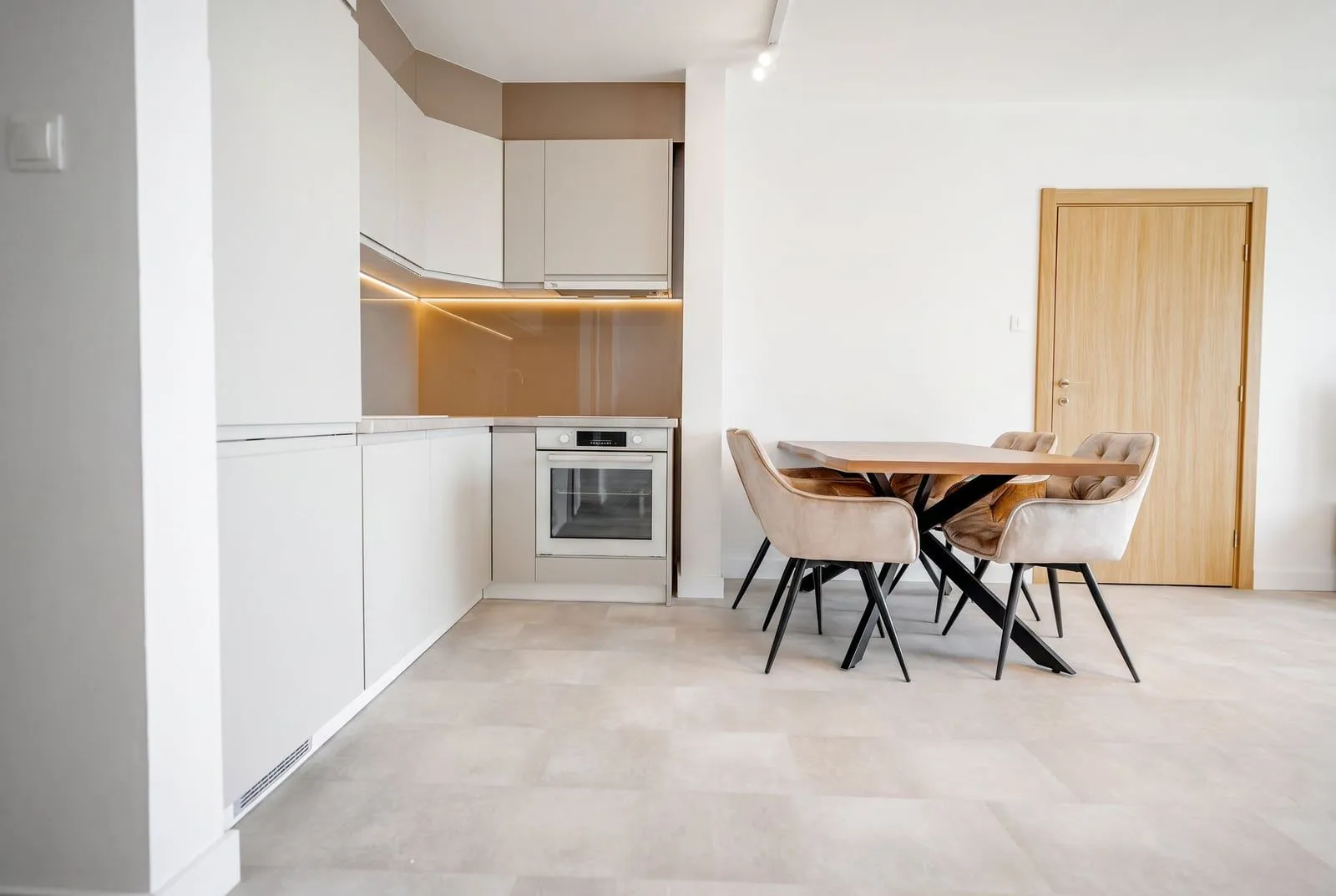 Sale, two bedroom apartment, 45m², Sveti Stefan, Budva