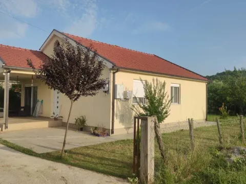 Izdavanje, kuća, 120m², Danilovgrad, Crna Gora - image 9
